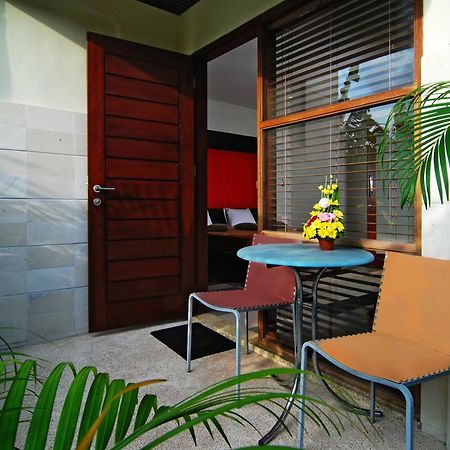 Aparthotel Taman Ayu Town House Legian Esterno foto