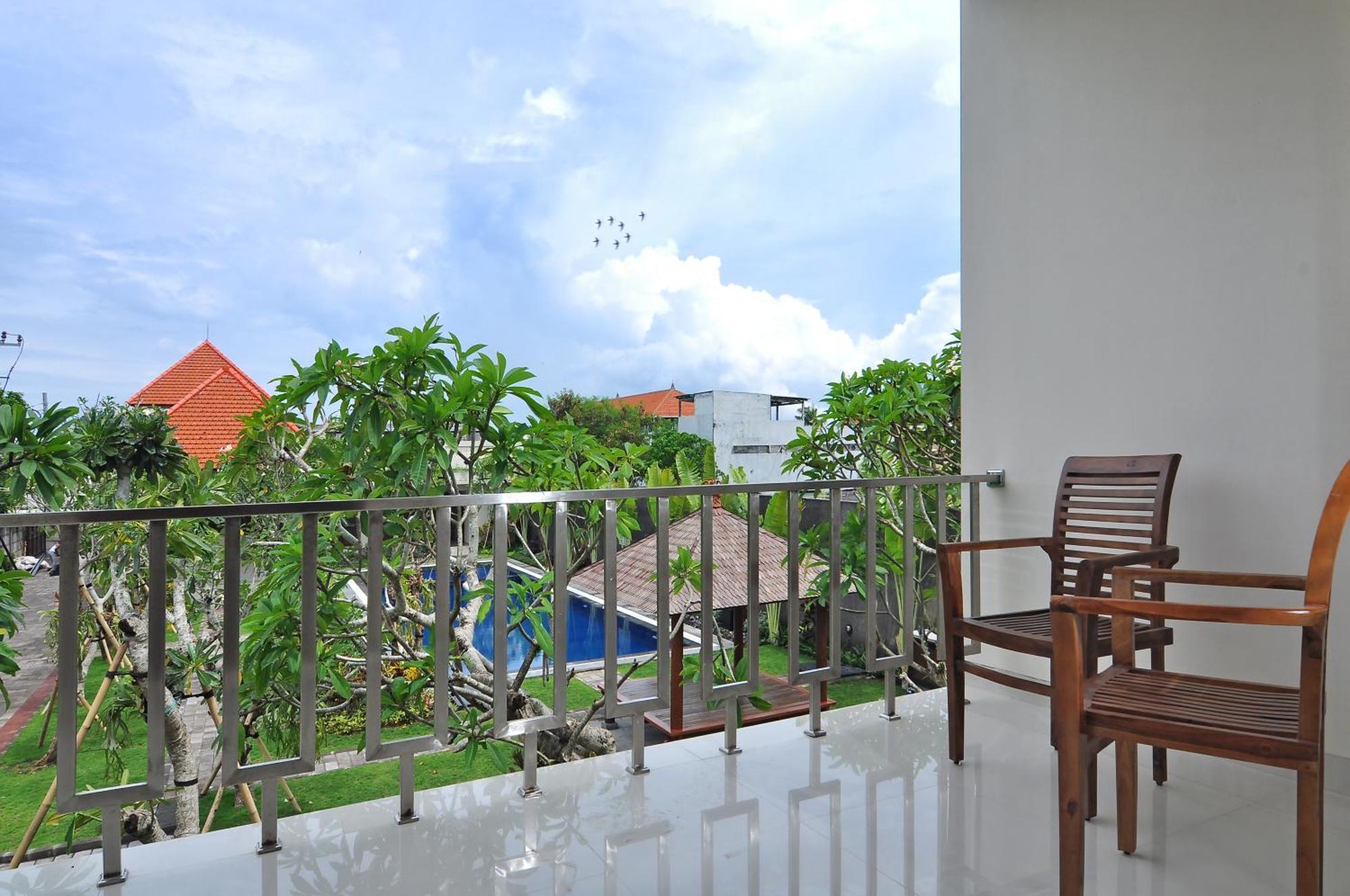 Aparthotel Taman Ayu Town House Legian Esterno foto