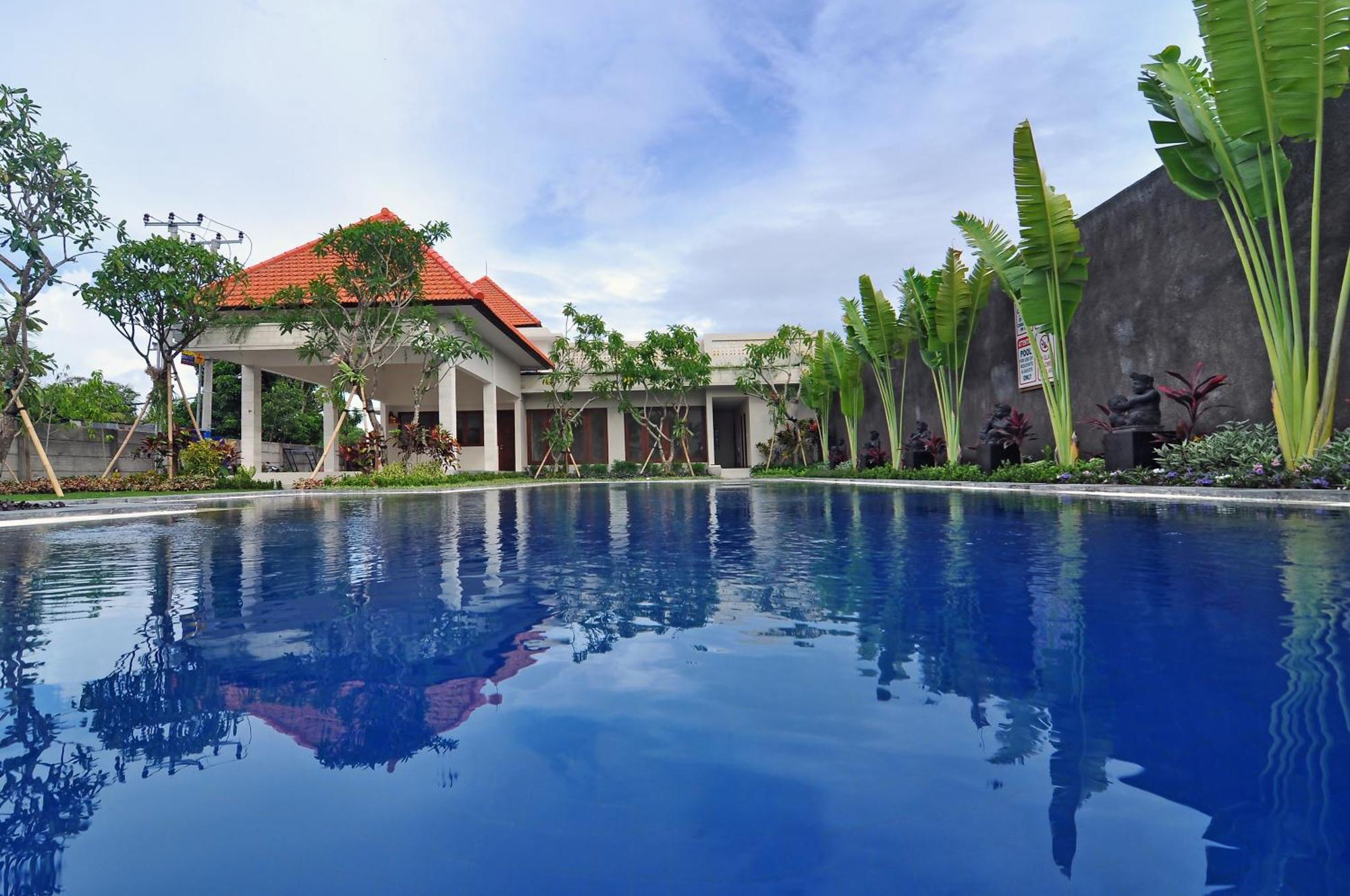 Aparthotel Taman Ayu Town House Legian Esterno foto