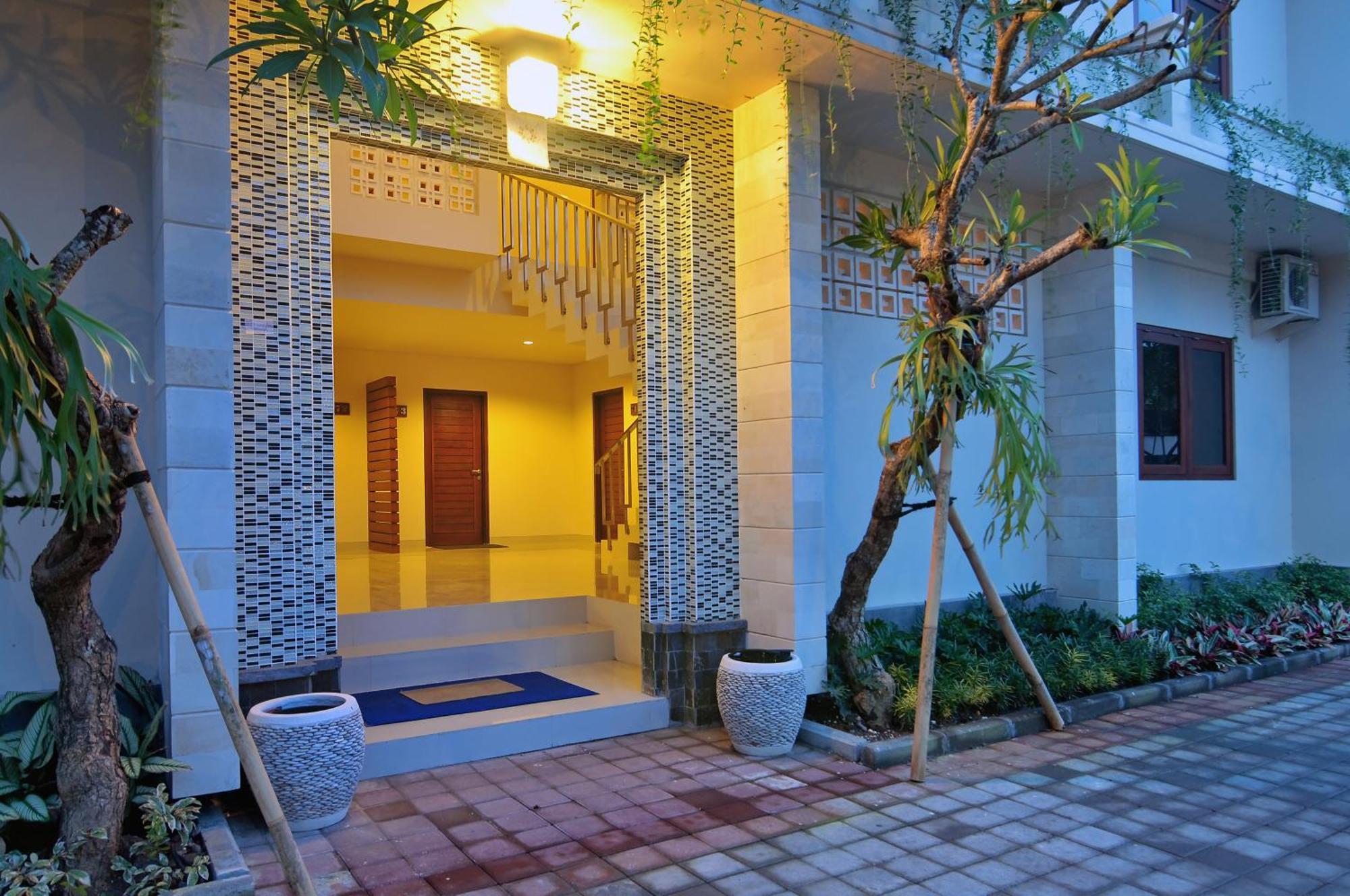 Aparthotel Taman Ayu Town House Legian Esterno foto