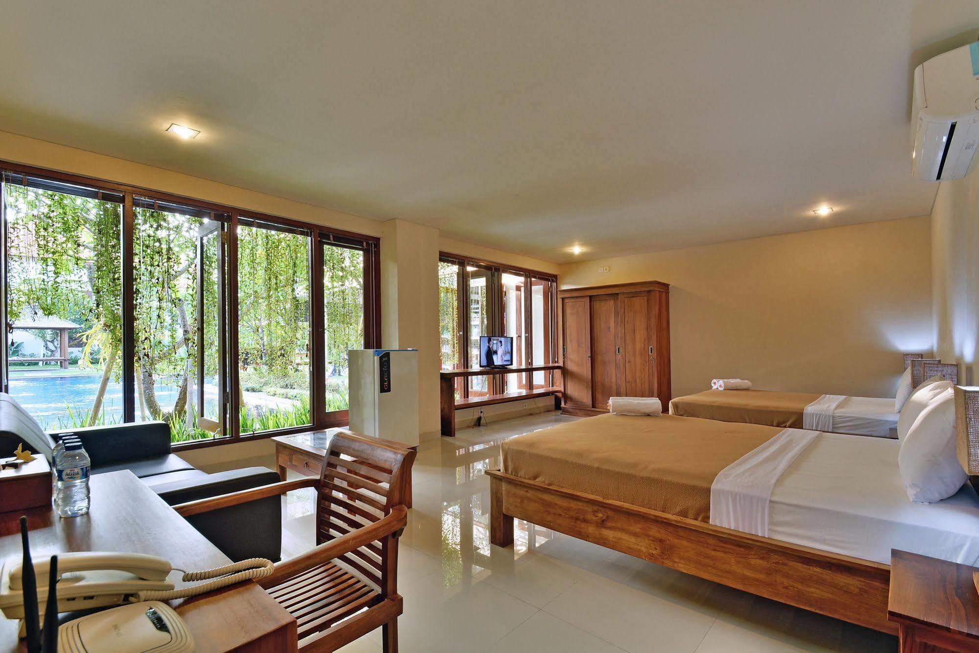 Aparthotel Taman Ayu Town House Legian Esterno foto