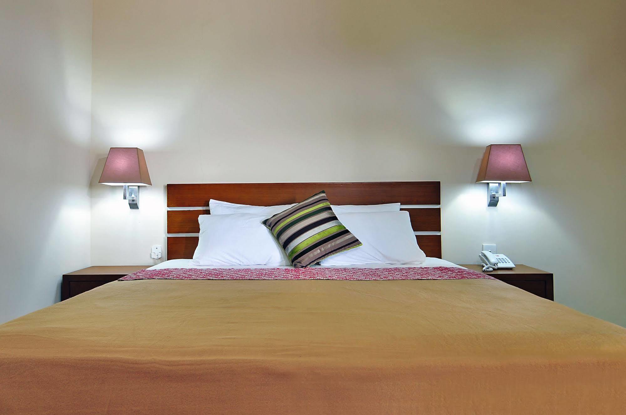 Aparthotel Taman Ayu Town House Legian Esterno foto