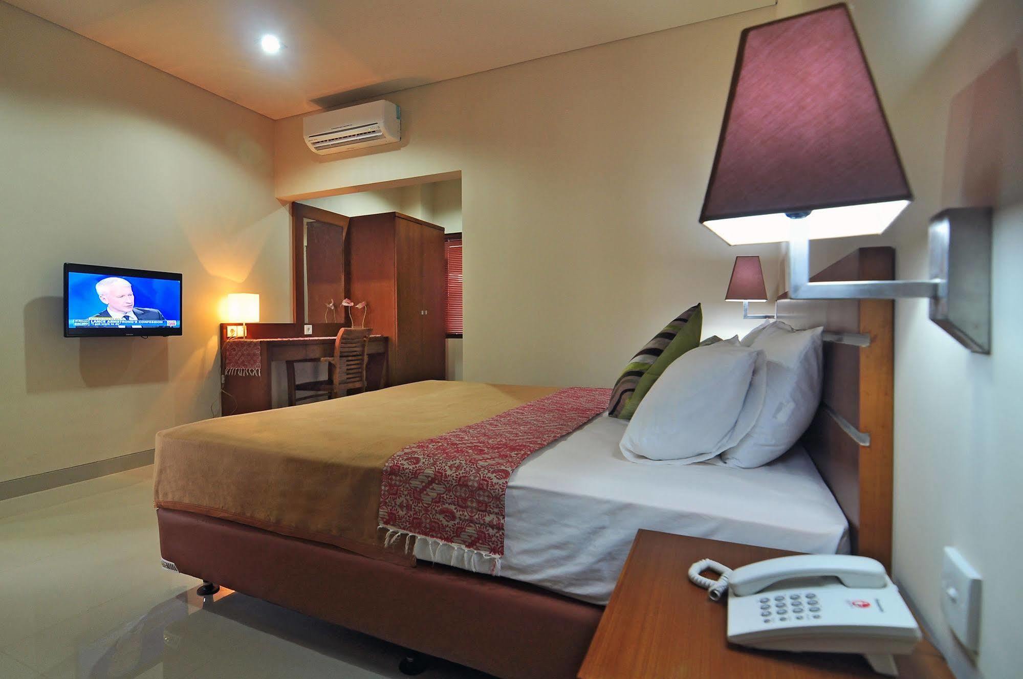 Aparthotel Taman Ayu Town House Legian Esterno foto
