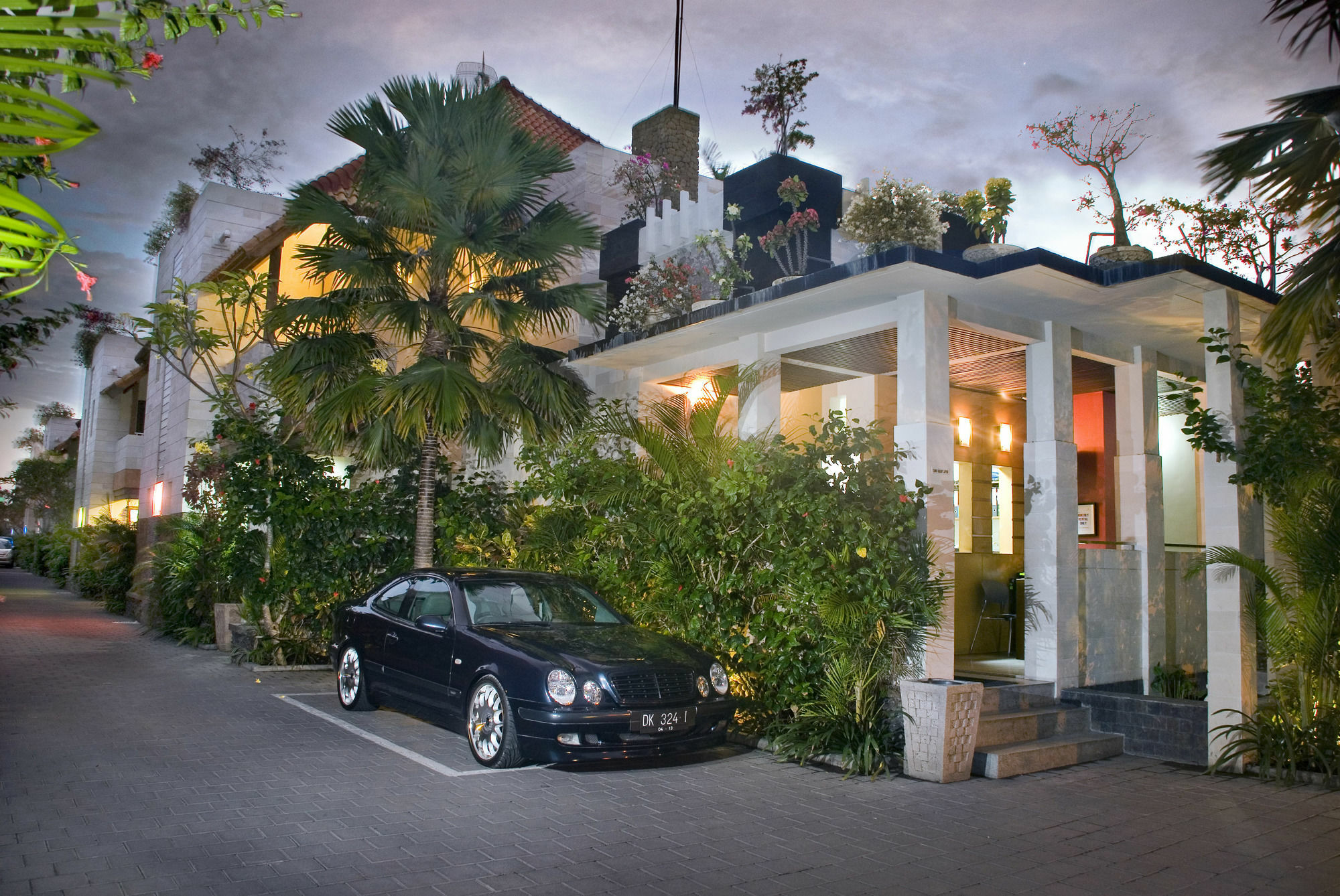 Aparthotel Taman Ayu Town House Legian Esterno foto
